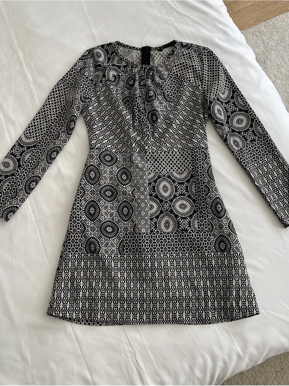 Zara Black & White Long-Sleeve Patterned Mini Dress